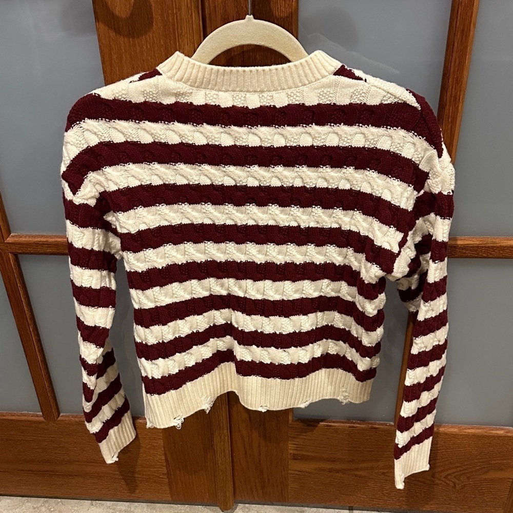 Like New! LNA Maroon and Cream Striped Crew Neck Sweater​​ - Picture 4 of 8